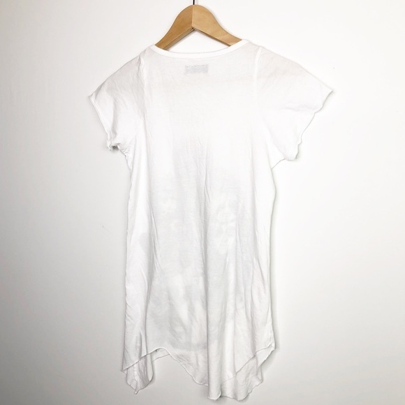 𝅺Lauren Moshi white T-shirt with black graphics peace on earth - Picture 2 of 13